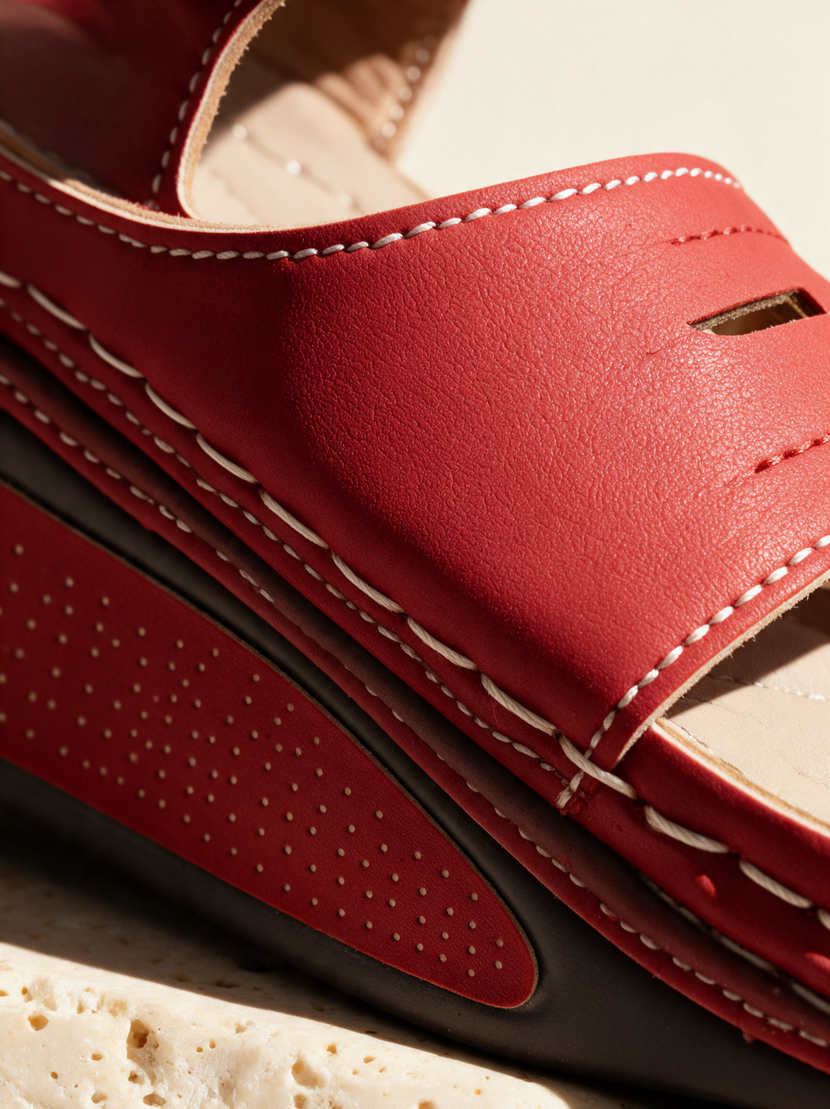 Giorgia wedge sandal strap and sole macro detail
